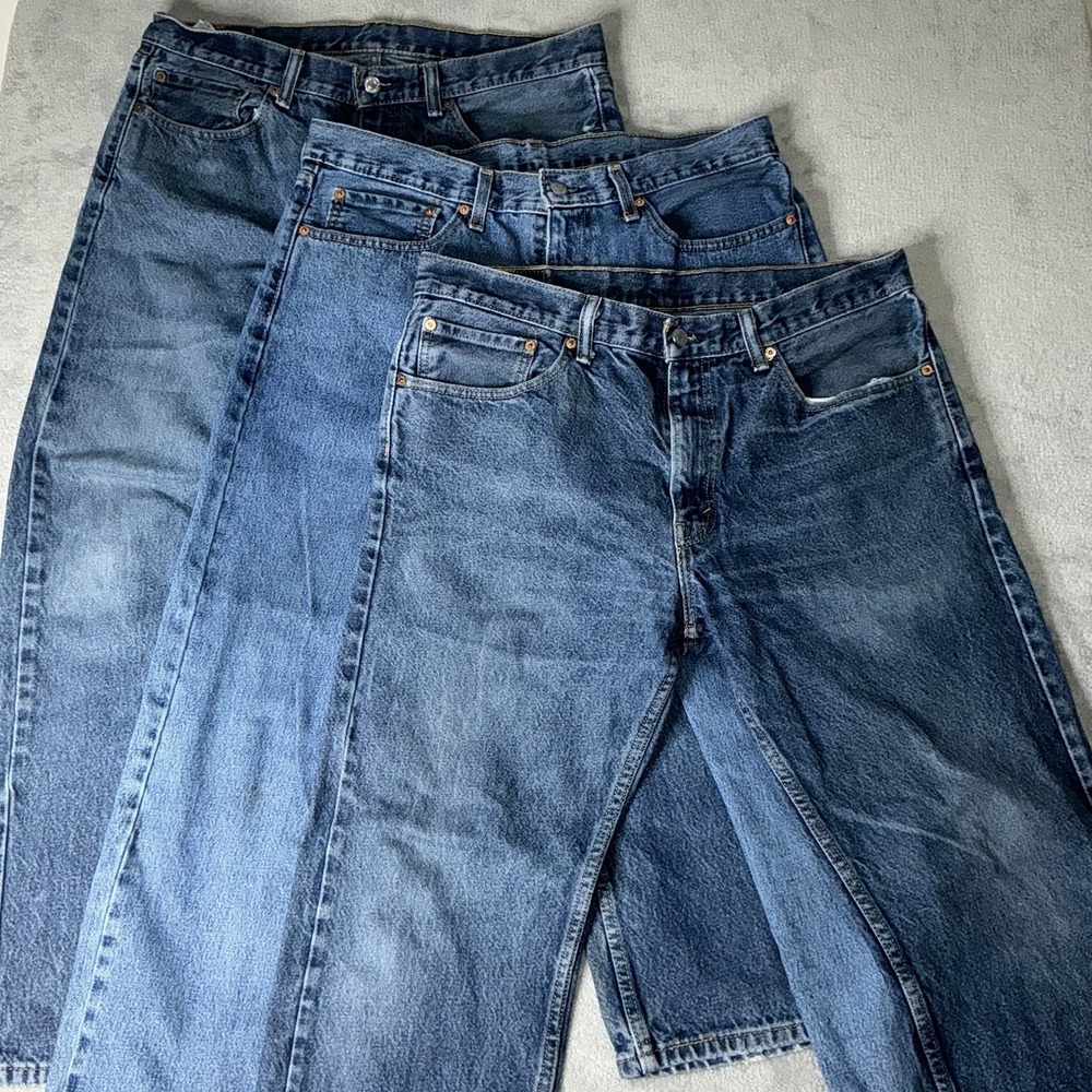 2 PAIR Levi's 505 Jeans Men's Regular Fit Size 36x30 Red Tab Denim Medium Wash